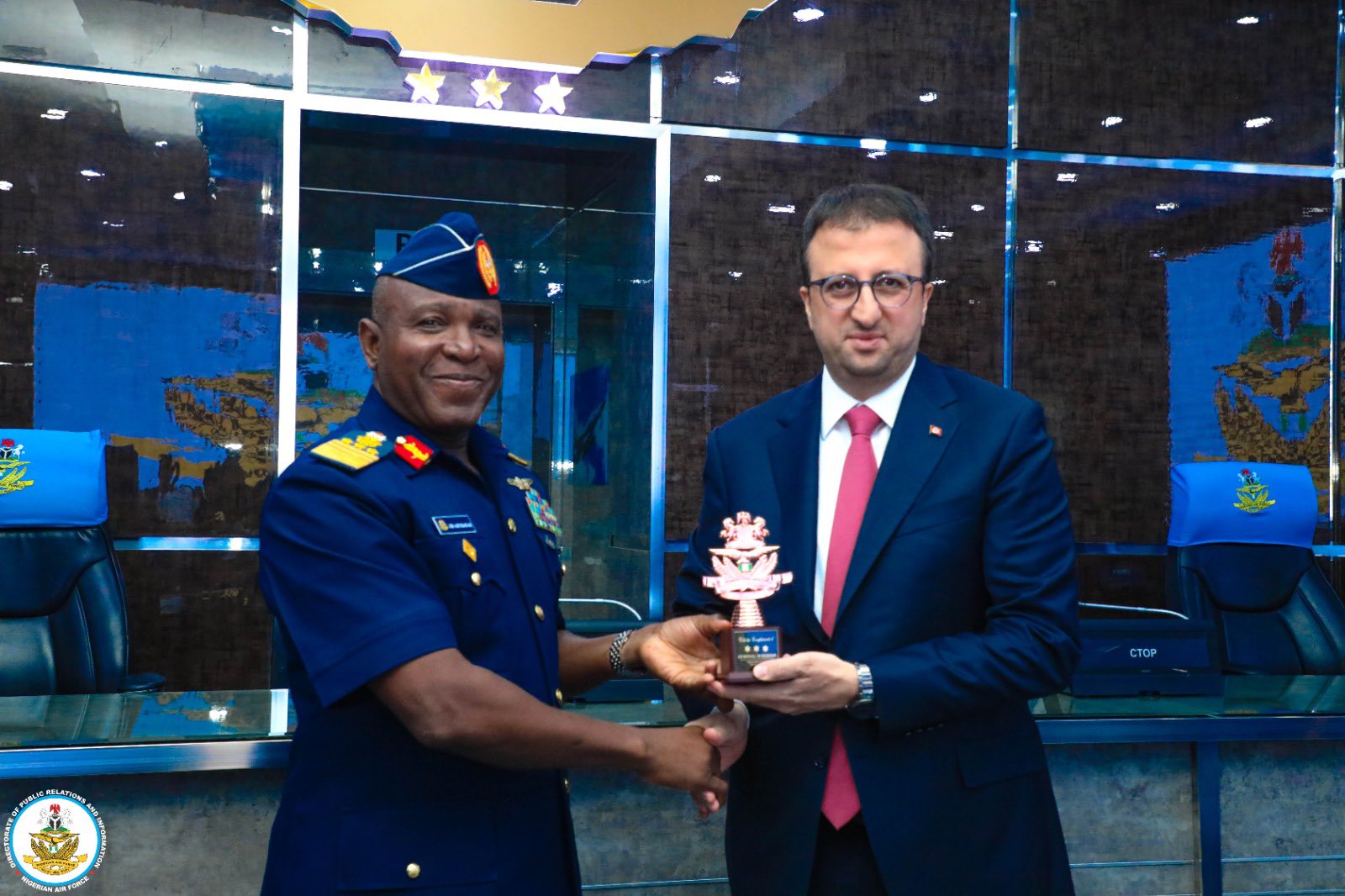 17586532351694798418