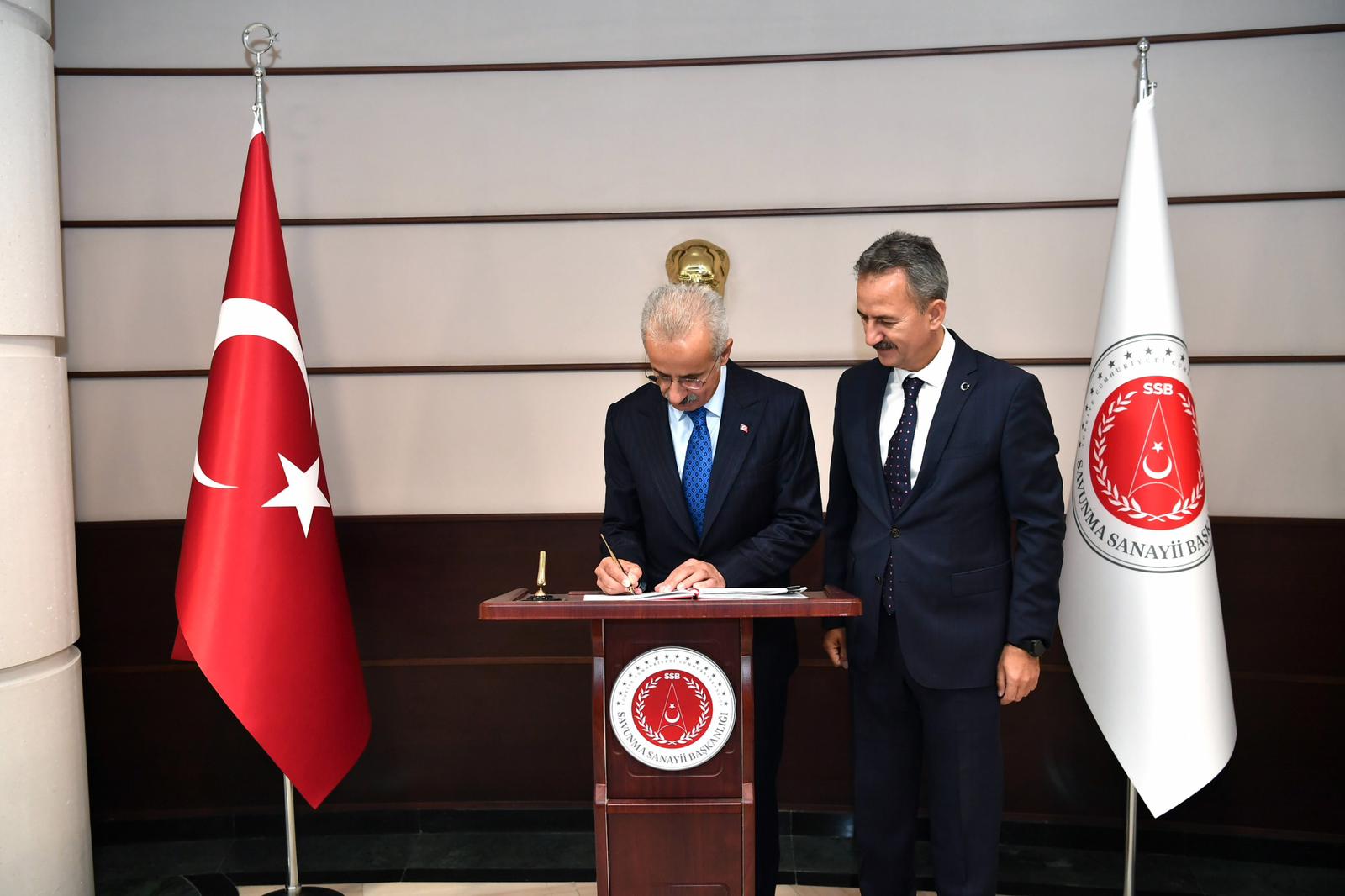 Bakan Uraloğlu, SSB Başkanı Görgün ile Savunma Sanayi Projelerini Görüştü