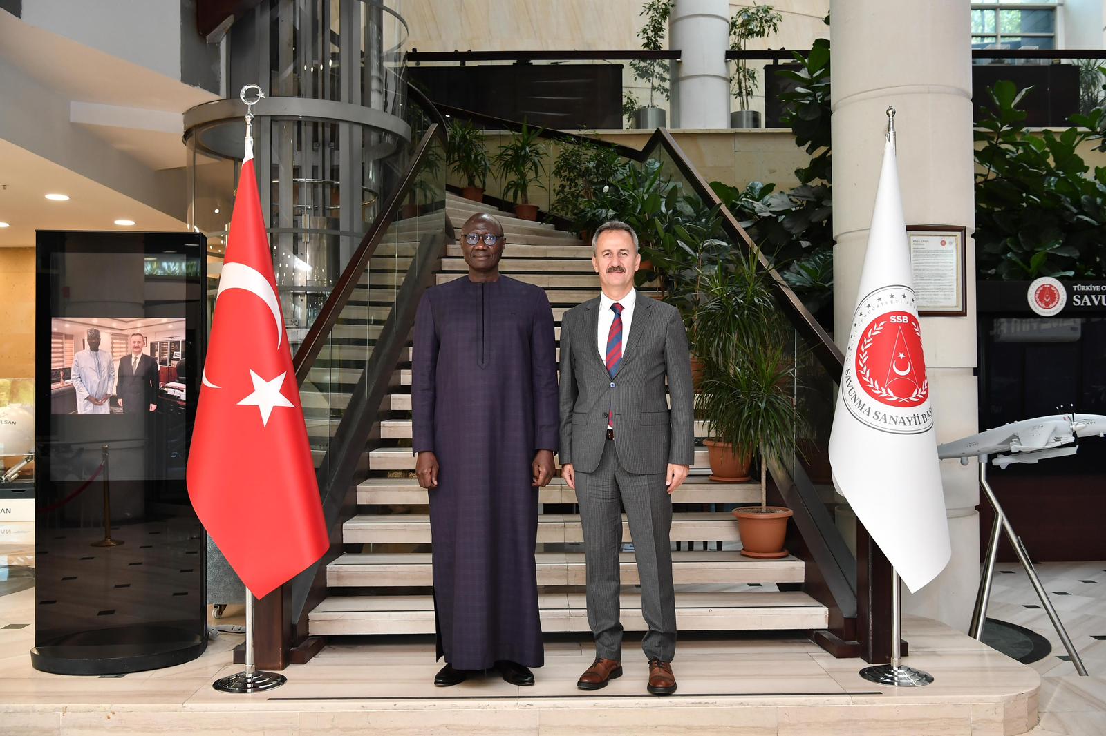 SSB Başkanı Görgün, Senegal Silahlı Kuvvetler Bakanı Diop ile Bir Araya Geldi