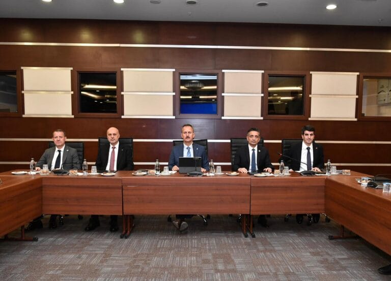 Savunma Sanayii Başkanlığında Üst Yönetim Toplantısı Yapıldı