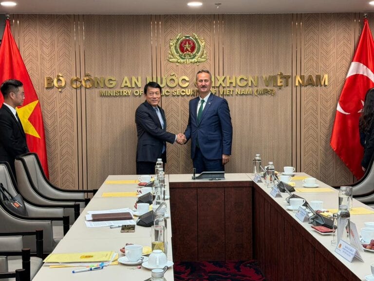 ❝Türkiye ile Vietnam arasında güvenlik ve teknoloji odaklı temas❞