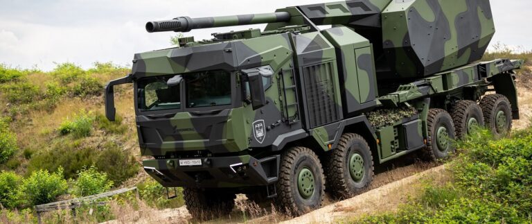 Rheinmetall, RCH 155 obüsleri için 1,2 milyar avroluk sipariş aldı