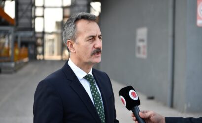 17669993521752504891