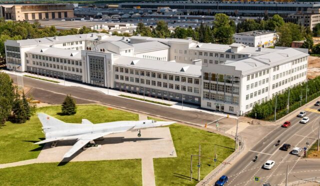 17694252881302903041