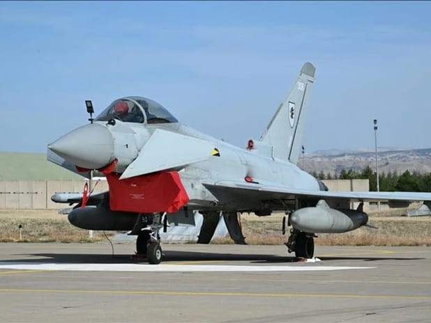 İngiltere, Typhoon Savaş Uçağı Filosunu Güçlendirmek İçin 650 Milyon Sterlinlik Yatırım Yaptı