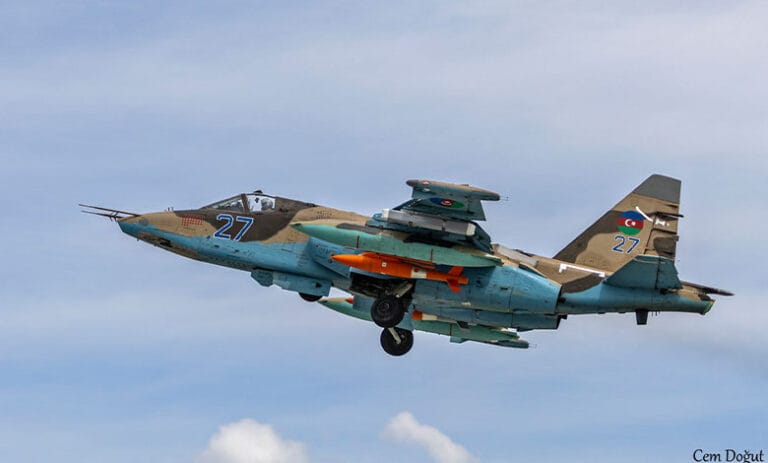 ÖZBEKİSTAN HAVA KUVVETLERİ’NİN SU-25 UÇAKLARINA TÜRK LGK ENTEGRASYONU