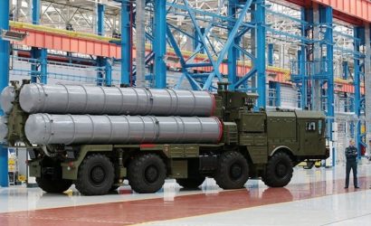 Hindistan, Rus yapımı S-400 hava savunma sistemi için ek füze tedarikine hazırlanırken, Rusya’nın kısa süre önce Ukrayna’ya yönelik saldırılarda ihracat versiyonu olan 48N6E2 füzelerini kullandığı ortaya çıktı.