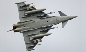 Türkiye ile Birleşik Krallık arasında Eurofighter Typhoon destek sözleşmesi imzalandı
