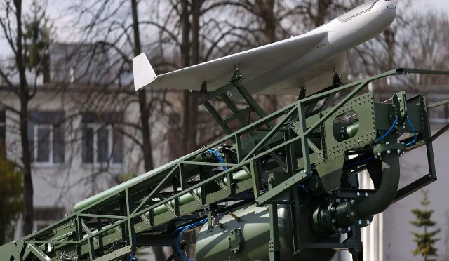 Poland_Unveils_PLargonia_Long-Range_Strike_Drone_for_Low-Cost_Mass_Deployment-2d2fe703