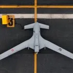 Baykar K2 自杀式无人机：性能参数、蜂群概念与技术细节