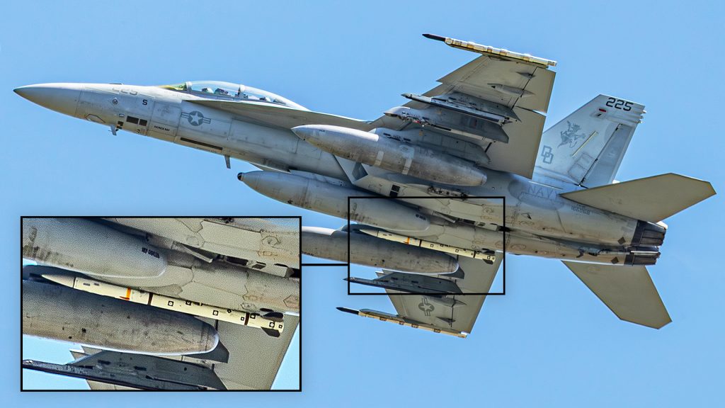 Gizli AIM-260 JATM Nihayet Görüntülendi: AMRAAM’in Halefi Süper Hornet’ta