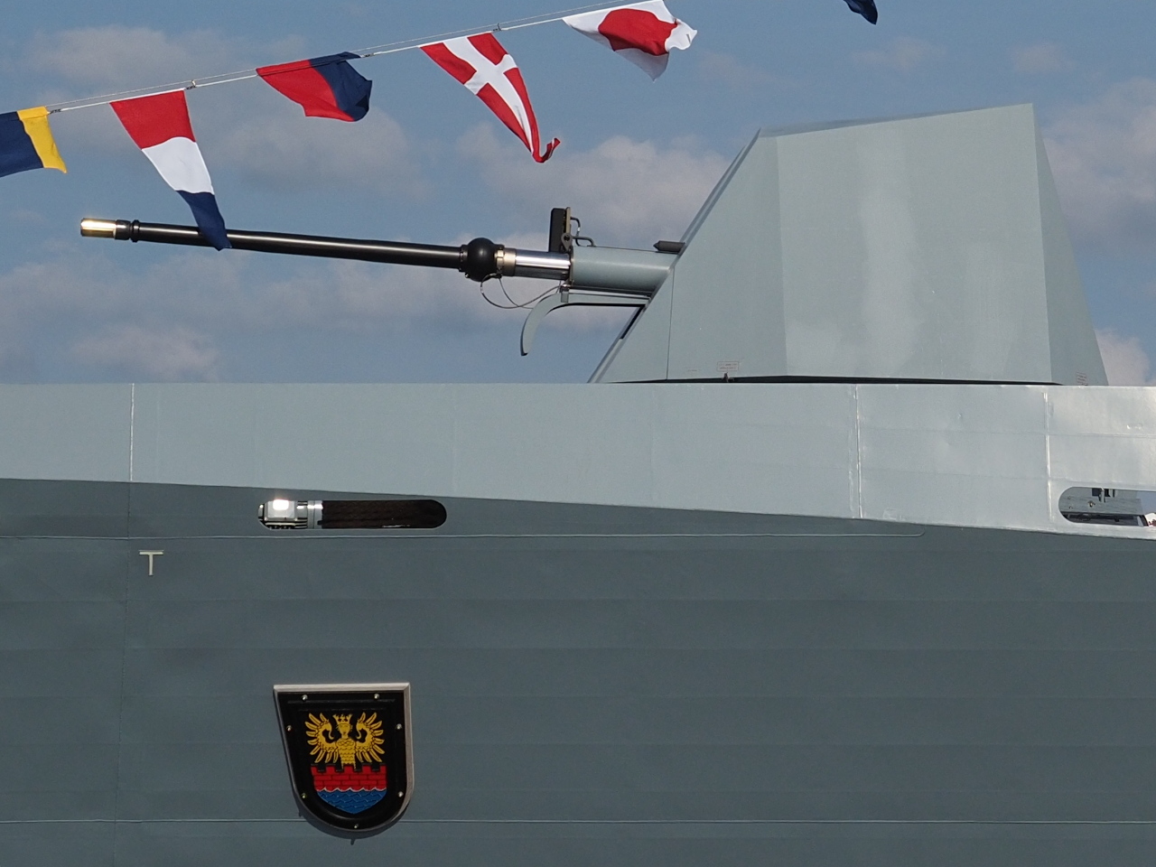 What is DENİZHAN? Turkey’s national 76/62 naval gun