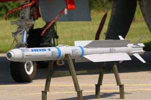 IRIS-T SLM Nedir? Almanya’nın Modern Orta Menzilli Hava Savunma Sistemi