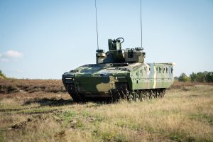 K21 IFV: مركبة المشاة الكورية الطافية — هل يحتاجها الخليج في عصر الحروب الهجينة؟