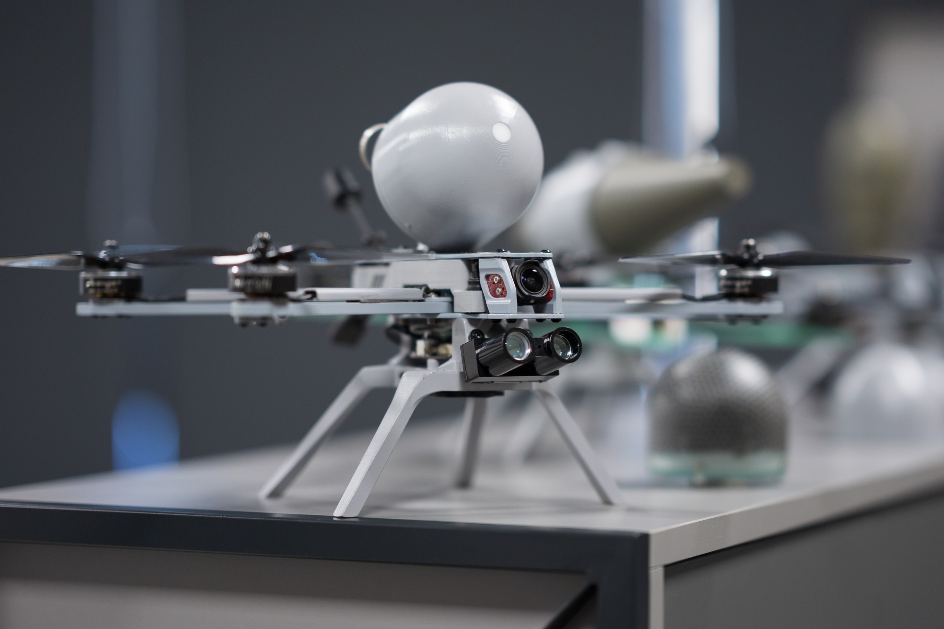 MERKÜT FPV Nedir? Türkiye’nin İhracat Şampiyonu Birinci Kişi Bakışlı Drone’u 2 MERKÜT FPV Nedir? Türkiye’nin İhracat Şampiyonu Birinci Kişi Bakışlı Drone’u