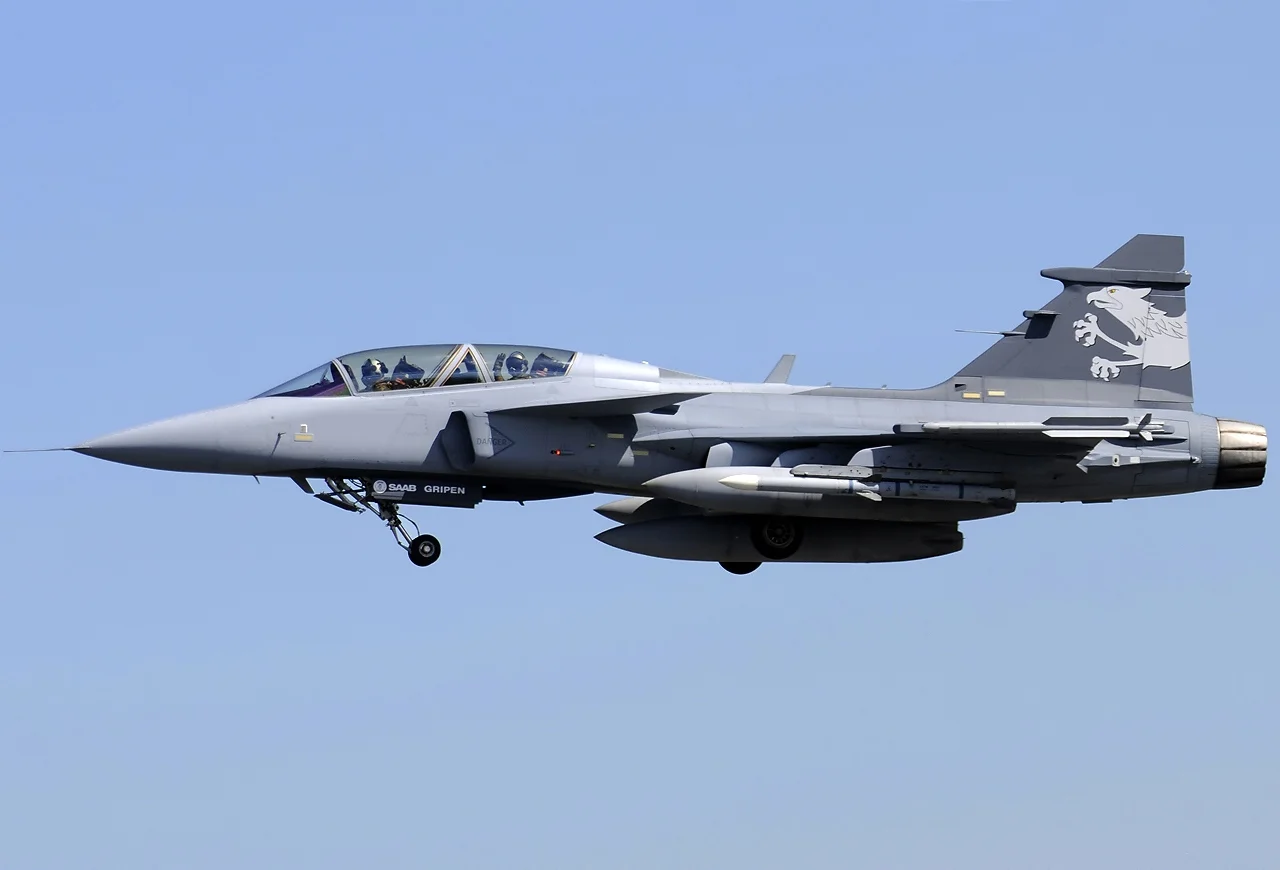 Sweden-Ukraine Seal 36 Gripen Deal: 20 New JAS 39E/F Plus 16 Used C/D, EUR2.5 Billion, EU-Loan Funded