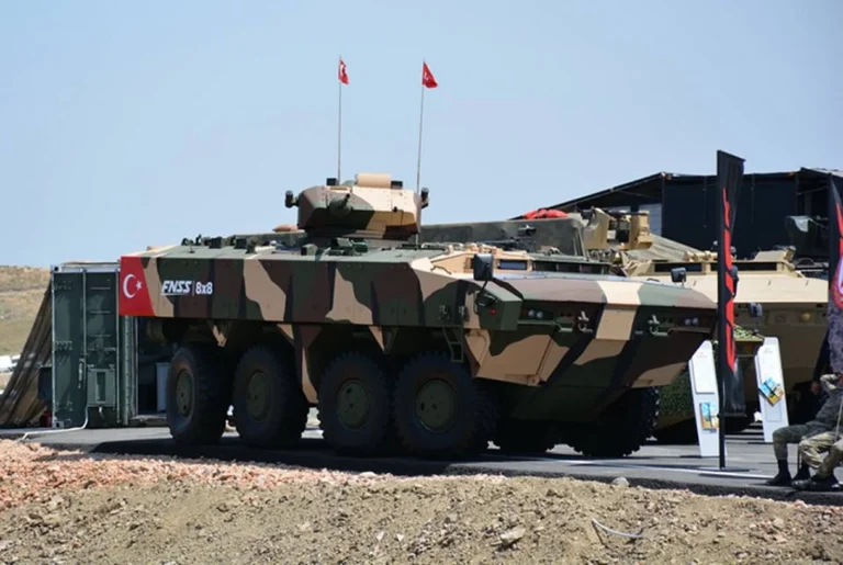 Dünyanın En İyi 10 Zırhlı Muharebe Aracı (8×8): FNSS PARS III Zirvede — Boxer, Patria AMV, Stryker Karşılaştırması