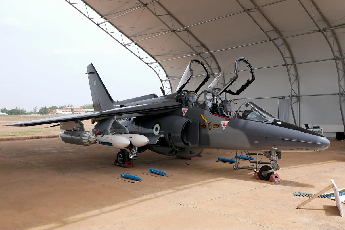 Nijerya Hava Kuvvetleri Alpha Jet savaş uçağı