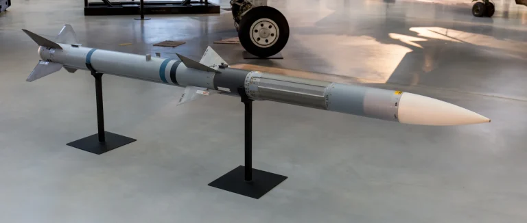 Raytheon’a 3,5 milyar dolarlık rekor AMRAAM sözleşmesi: füze Japonya’dan Ukrayna’ya