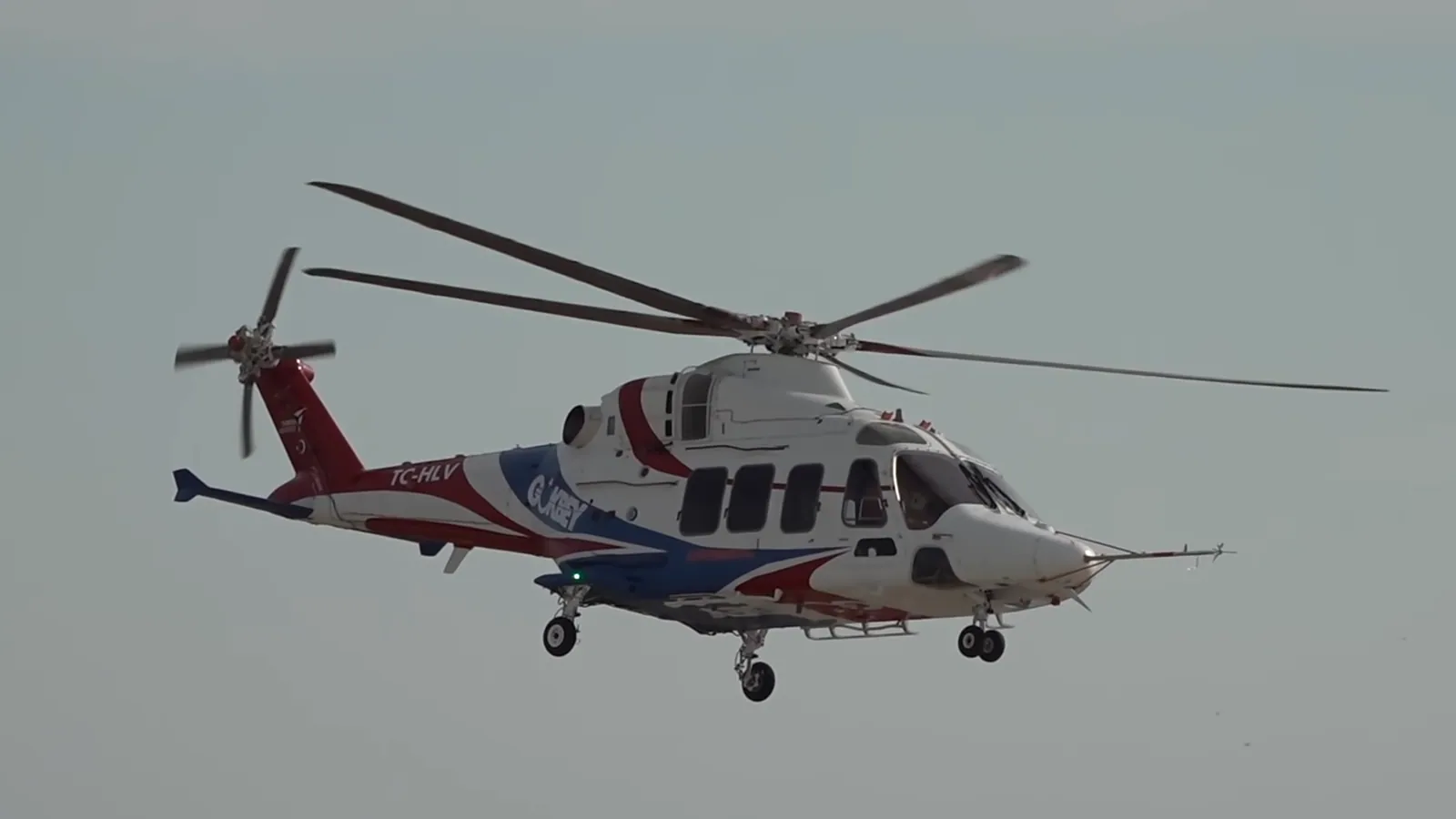 غوكبي T625 مقابل UH-60 بلاك هوك: مقارنة تقنية شاملة بين مروحيتين متعددتي المهام