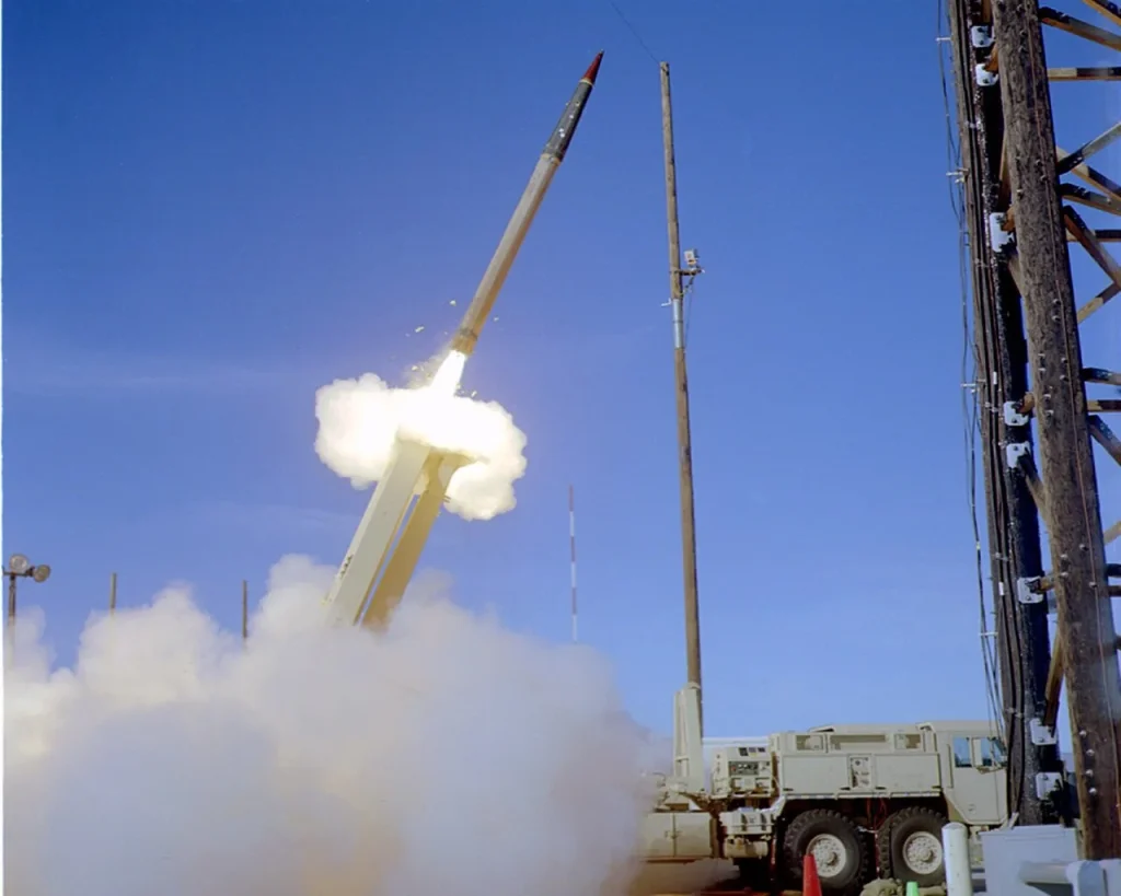 Lockheed Martin’e 35 Milyar Dolarlık THAAD Sözleşmesi: Önleyici Üretimi 4 Katına Çıkıyor