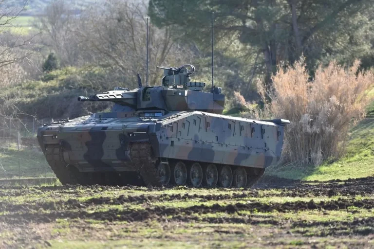 Lynx KF41 Nedir? Ne İşe Yarar? Rheinmetall’in Avrupa’yı Saran Paletli Muharebe Aracı