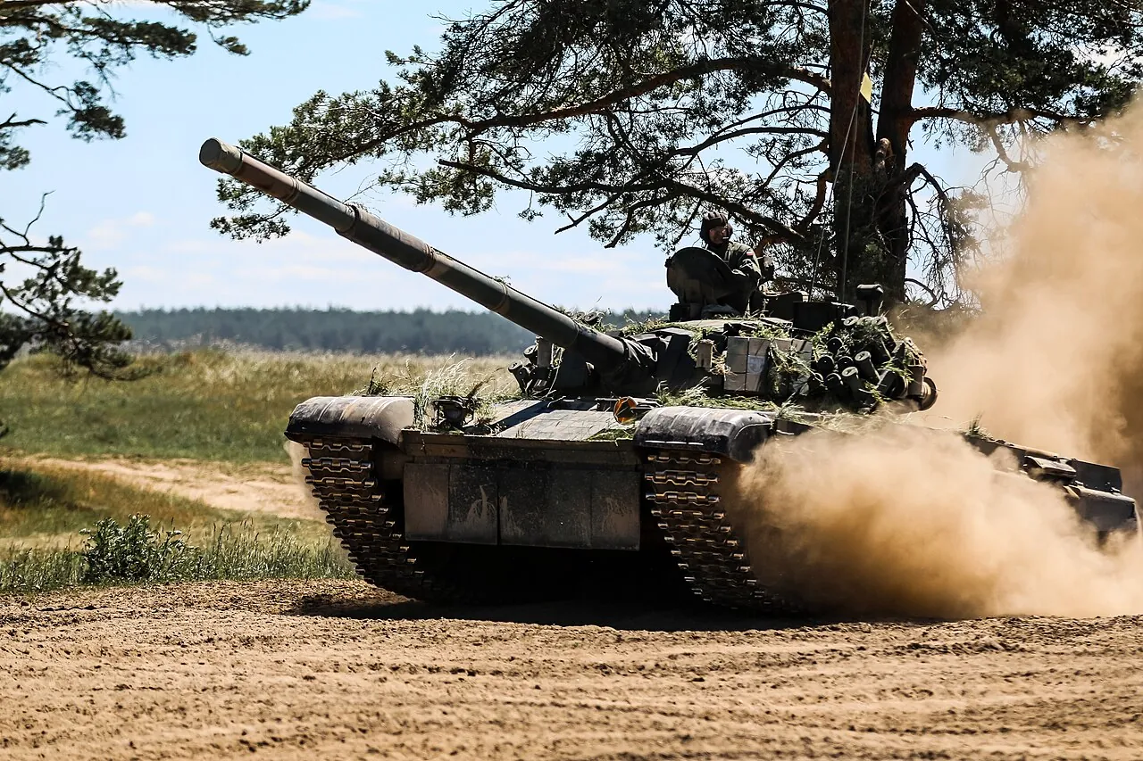 Polonya ordusu PT-91 Twardy tankı