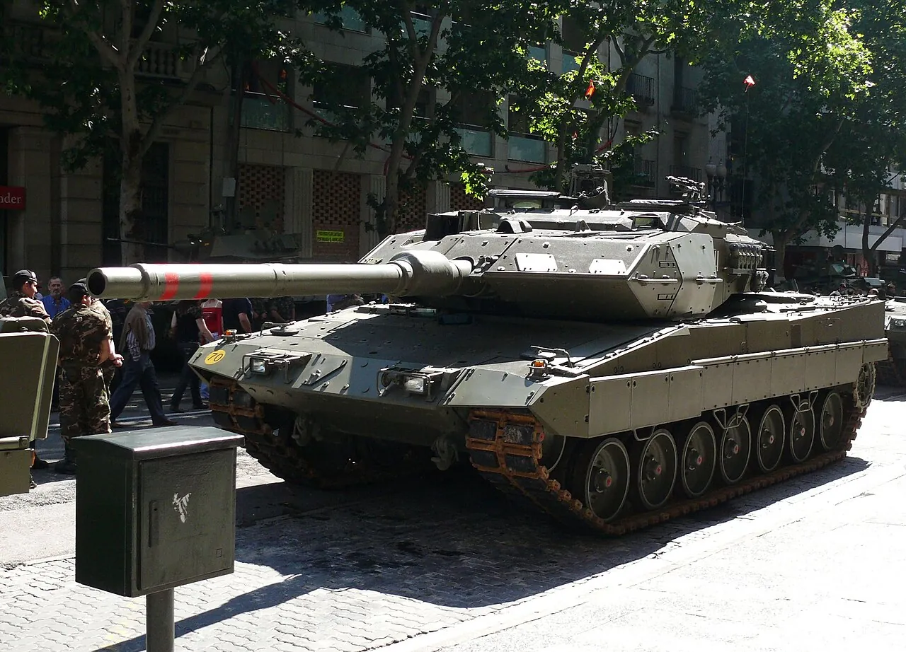 İspanya ordusu Leopard 2E ana muharebe tankı