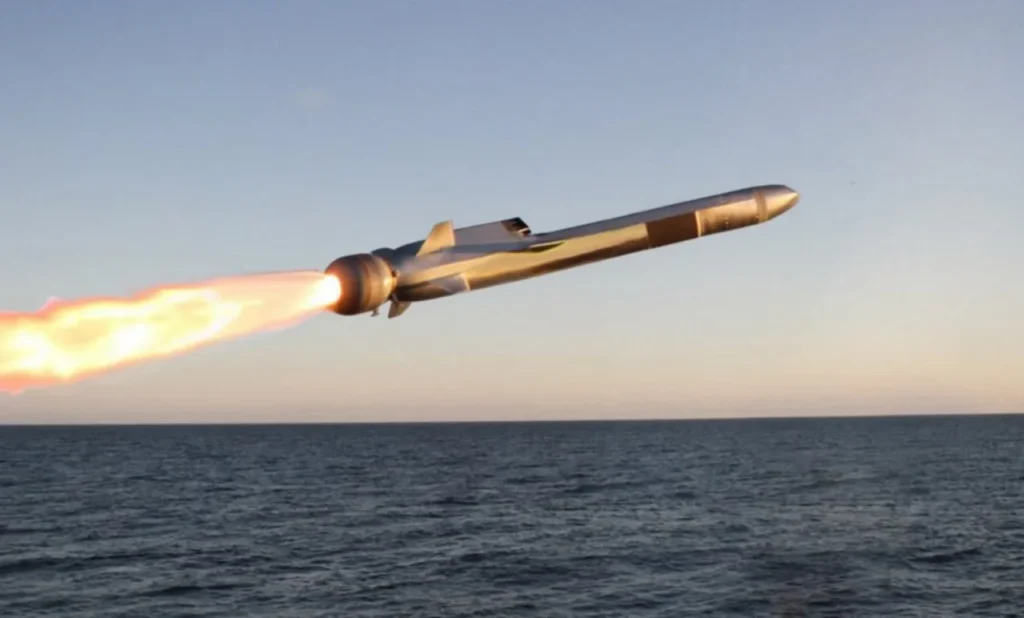 Naval Strike Missile (NSM) Nedir? Ne İşe Yarar? Kongsberg-MBDA Ortak 250 km Anti-Gemi Füzesi
