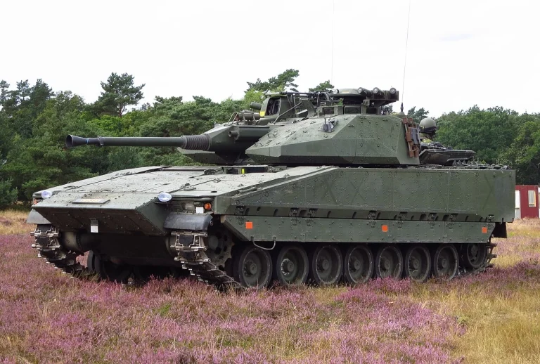 CV90 Nedir? Ne İşe Yarar? BAE Systems’in 8 Ülkede Hizmet Veren Modüler Piyade Muharebe Aracı