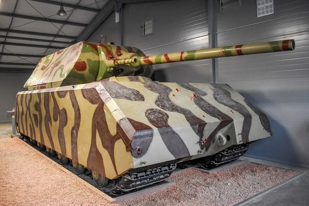 Hiç Görmediğiniz 8 Garip Tank Tasarımı: Tsar Tank’tan Maus’a Tarihin En Tuhaf Zırhlıları
