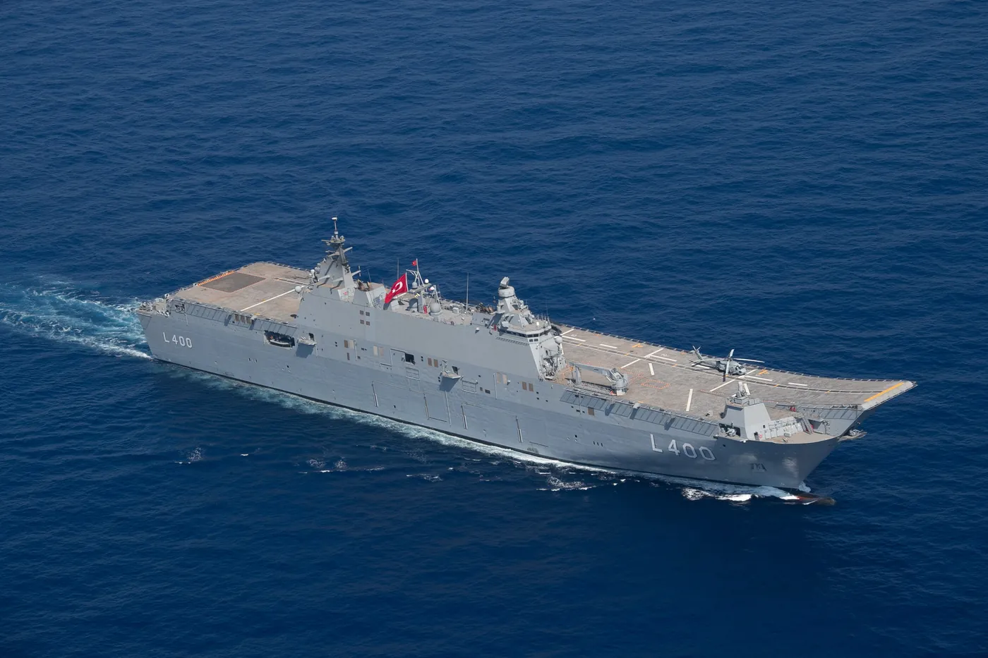 TCG Anadolu (L-400) — Public domain