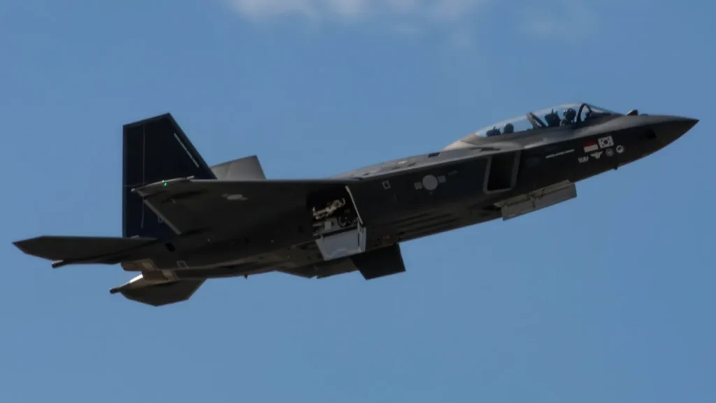Güney Kore’nin KF-21 Boramae’si Hava Kuvvetleri’ne Katıldı