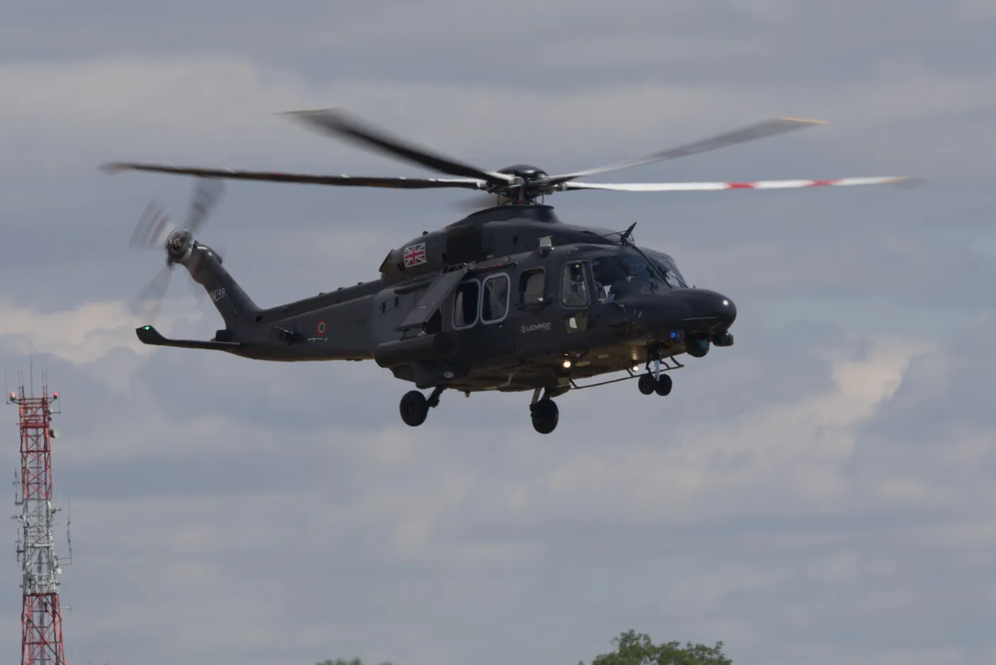 Leonardo AW149 — CC BY-SA 3.0