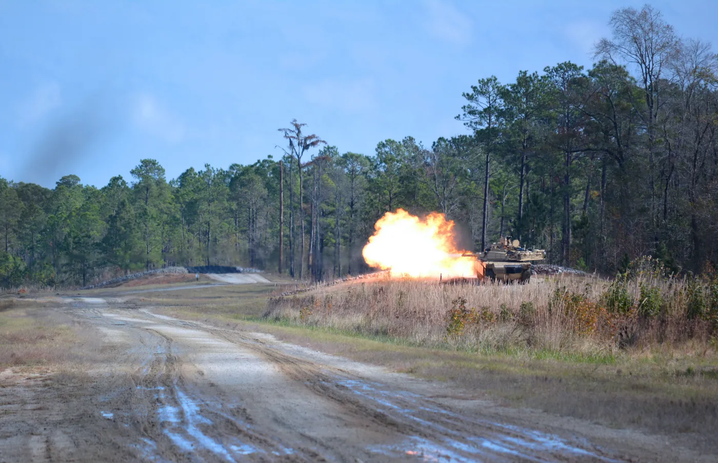 M1A2 Abrams — Public domain