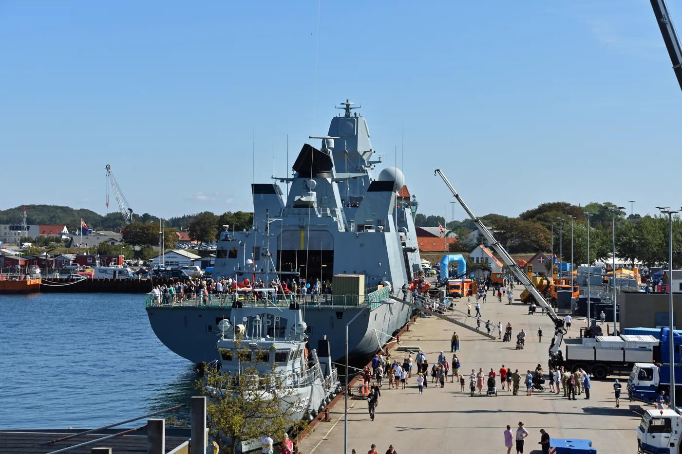 Iver Huitfeldt-class — CC BY-SA 4.0