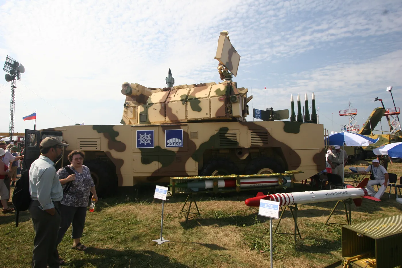 Tor-M2 (SA-15) — CC BY-SA 2.0