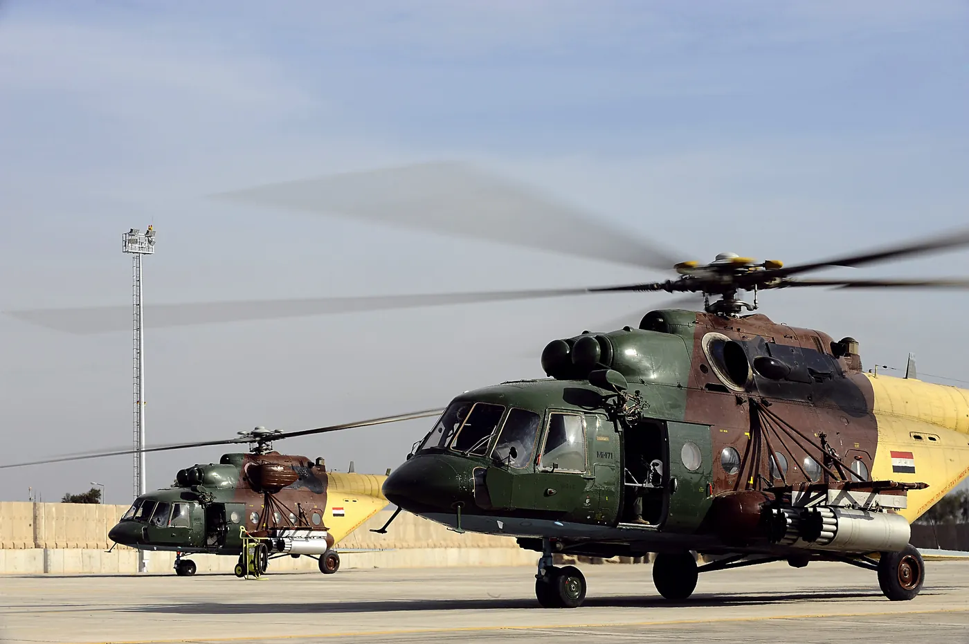 أفضل 7 مروحيات للبيئات الاستوائية والرطبة لعام 2026: ترتيب شامل بمنظور خليجي 12 Mil Mi-17 / Mi-171Sh — Public domain