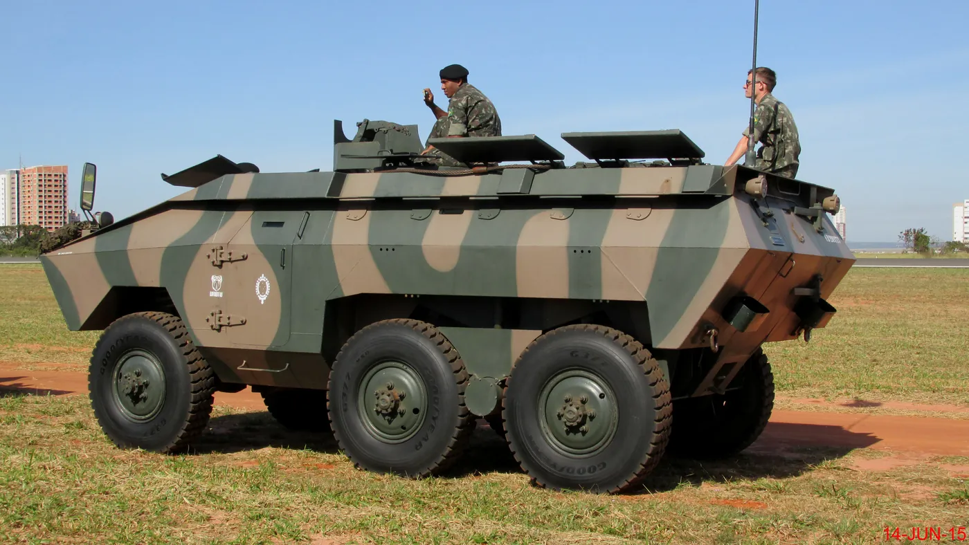 Iveco Guarani (VBTP-MR) — CC BY-SA 3.0