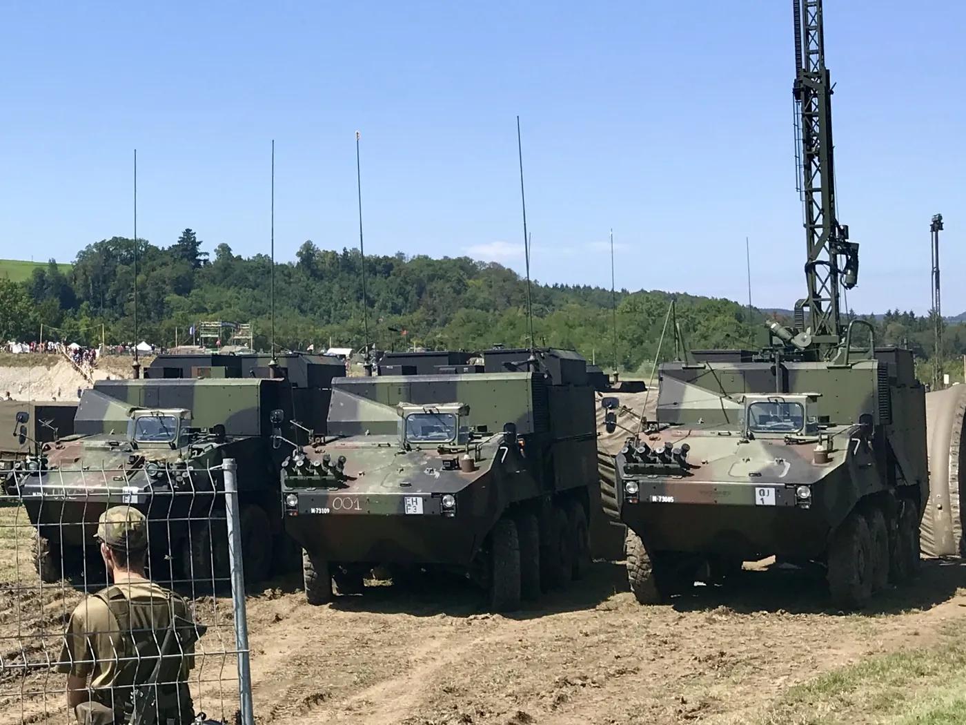 Bundeswehr’in Yeni Karıştırma Aracı Boxer’dan Vazgeçti: Knifefish Piranha 5’e Biniyor 1 Bundeswehr’in Yeni Karıştırma Aracı Boxer’dan Vazgeçti: Knifefish Piranha 5’e Biniyor