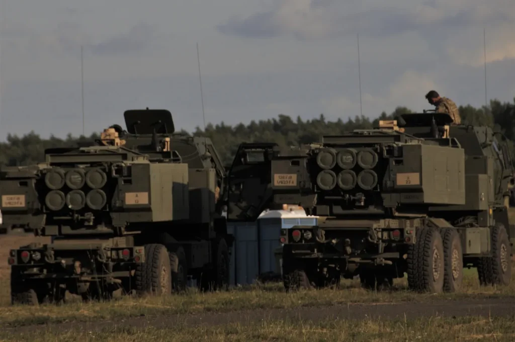 Konteynerin içinden 12 roket: Lockheed'in Kodiak fırlatıcısı ilk atışını yaptı 1 Konteynerin içinden 12 roket: Lockheed’in Kodiak fırlatıcısı ilk atışını yaptı
