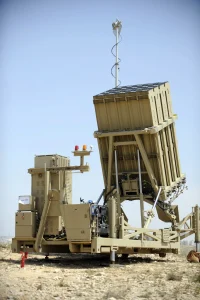 Iron Dome (Demir Kubbe): Dünyanın En Savaş Sınanmış Hava Savunma Sisteminin Tam Analizi