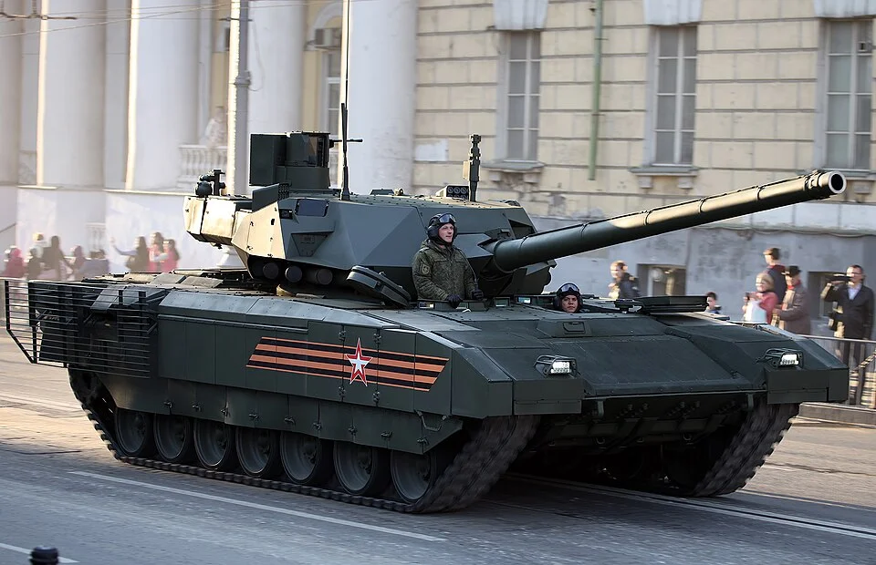 Основной боевой танк Т-14 «Армата» крупным планом на параде