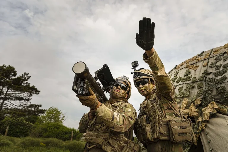 MANPADS (Omuzdan Atılan Hava Savunma) Nedir?