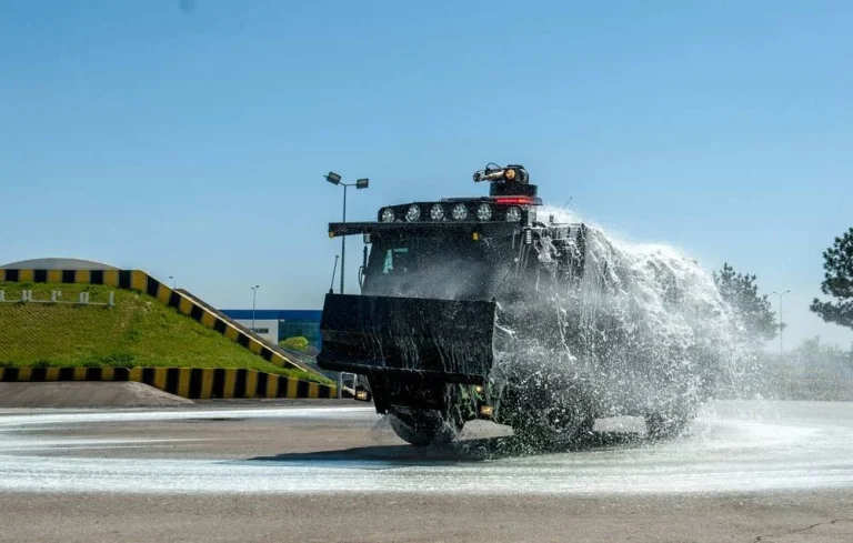 إيجدر TOMA 4×4: مركبة مكافحة الشغب التركية بمدى 60 متراً