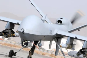 İngiltere Ukrayna’ya 150.000 Drone Alıyor: Tarihin En Büyük Paketi