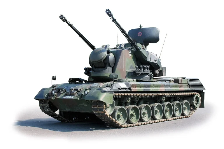 Gepard SPAAG Nedir? Ukrayna’da Drone Katan Alman Uçaksavar Sistemi