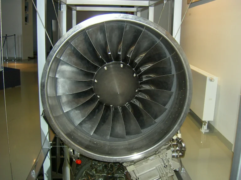 Rolls-Royce Defence Profili 2026: Dünya’nın Askeri Motor Devi, Ürünleri ve Türk Savunma Sanayii ile Karşılaştırma
