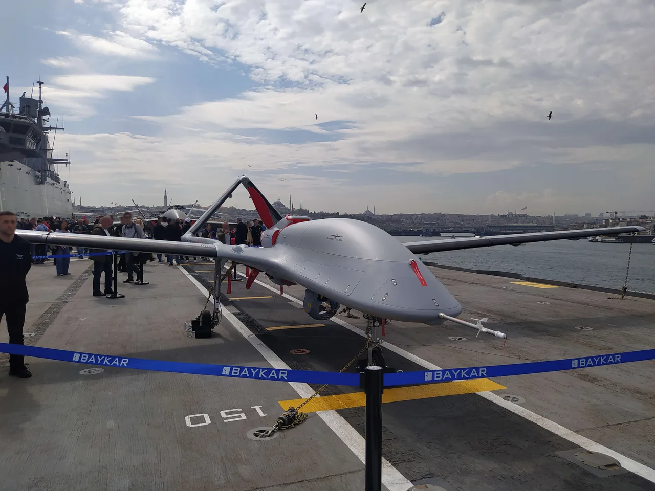 2024–2026 Türk Savunma Sanayiinin Kilometre Taşları 5 Bayraktar TB3 insansız hava aracı TCG Anadolu güvertesinde