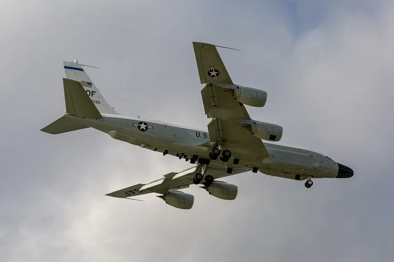SIGINT, ELINT ve COMINT Nedir? Sinyal İstihbaratı Rehberi